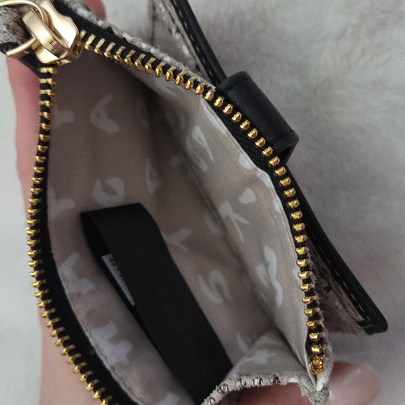 Aimee Kestenberg Gray Snakeskin Card Holder Nwot - Picture 5 of 5